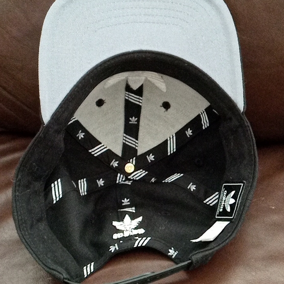 Used Adidas hat - Picture 4 of 4